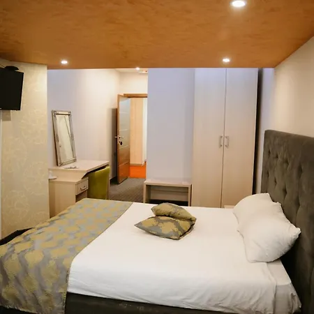 Hotel Europa Buzim