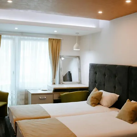 Europa Hotel 3*