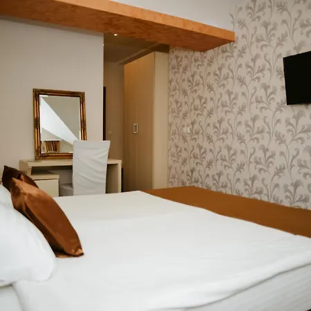 Europa 3* Buzim
