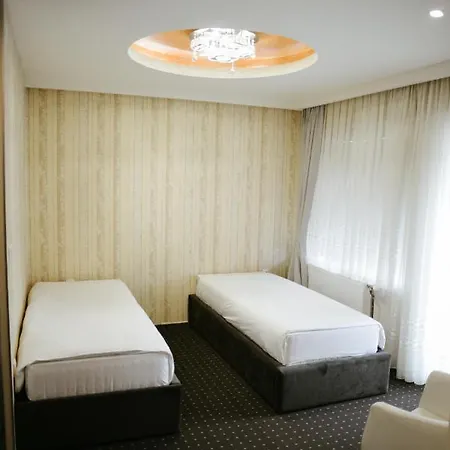 Hotel Europa Buzim