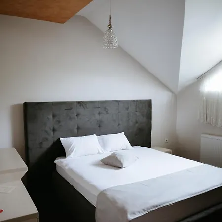 Hotel Europa Buzim